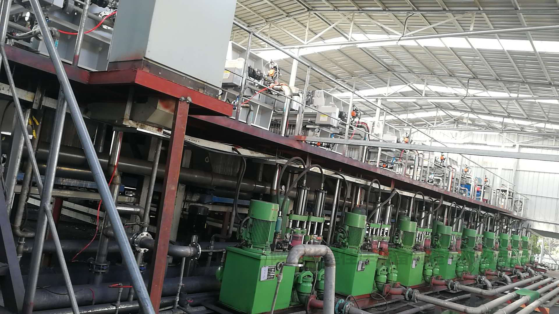 市政污水處理液壓陶瓷柱塞泥漿泵使用現(xiàn)場.jpg